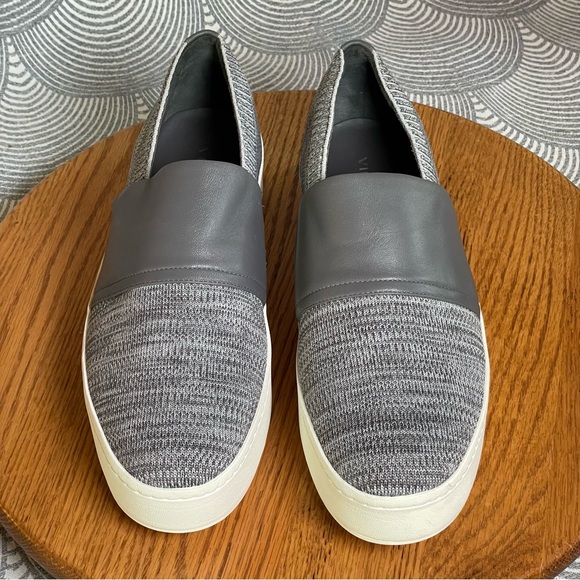 Vince Wars Knit Gray and White Women's Slip-On Sneakers NWOT - Picture 5 of 8